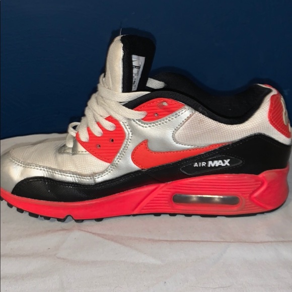 Nike Air Max shoes - Picture 3 of 5